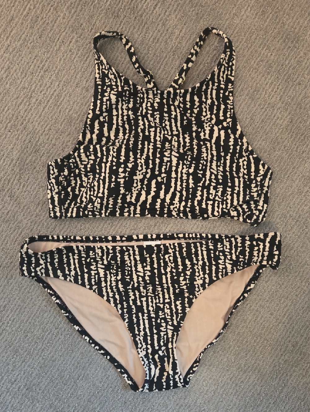 Kona Sol Black & Cream Patterned Bikini Set Size Large